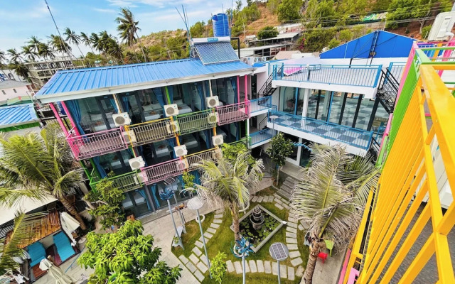Rainbow Beach Mũi Né - Homestay & Coffee