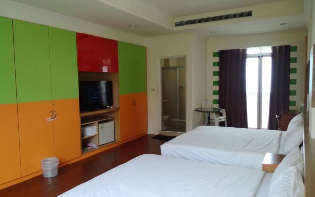 Caitlyn Hostel