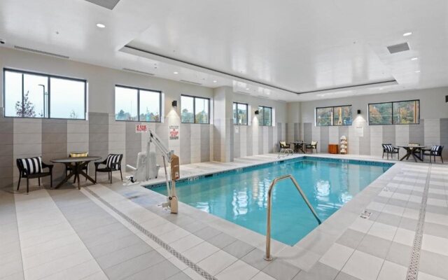 Hotel Indigo Everett - Waterfront Place by IHG