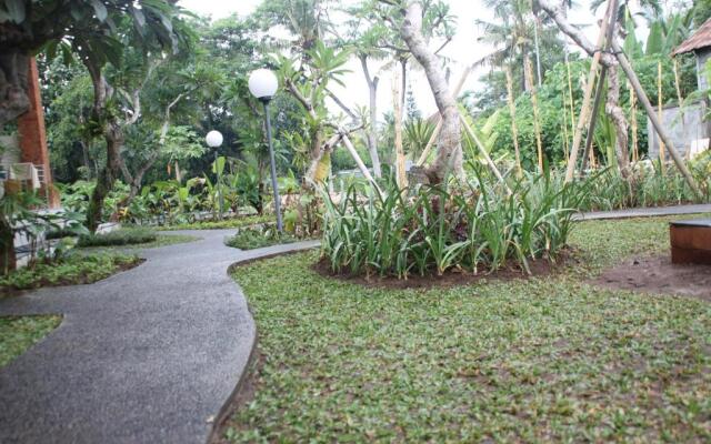 Ayu Bungalow 2