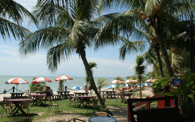 Rainbow Paradise Beach Resort