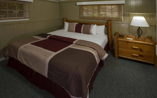 Carmel River Inn & Cottages