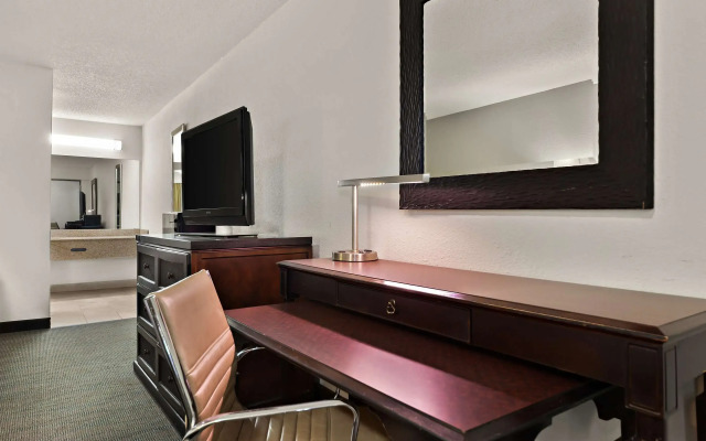 Rodeway Inn