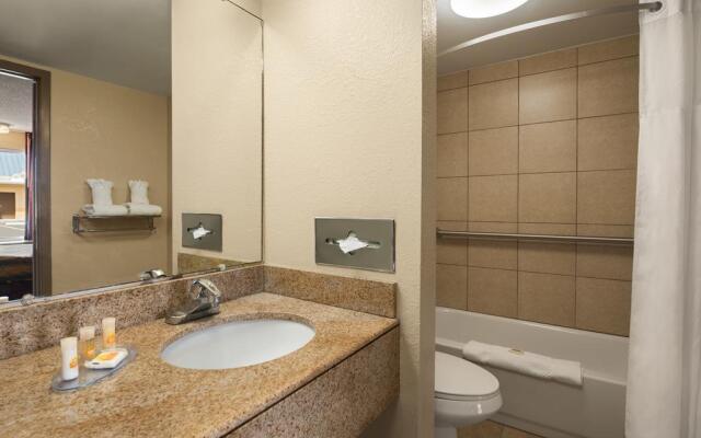 Days Inn Tampa/North Of Busch Gardens