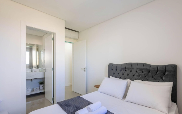 Apartments 400m From the Beach in Itapema - Cara