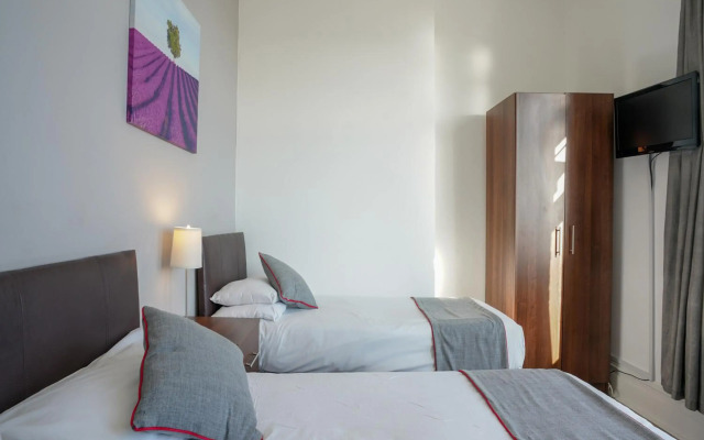 OYO Shanklin Beach Hotel