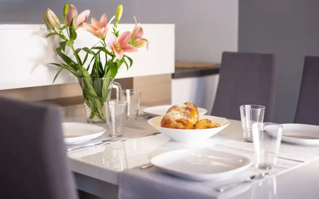 Apartment Secret Garden Sopot by Renters