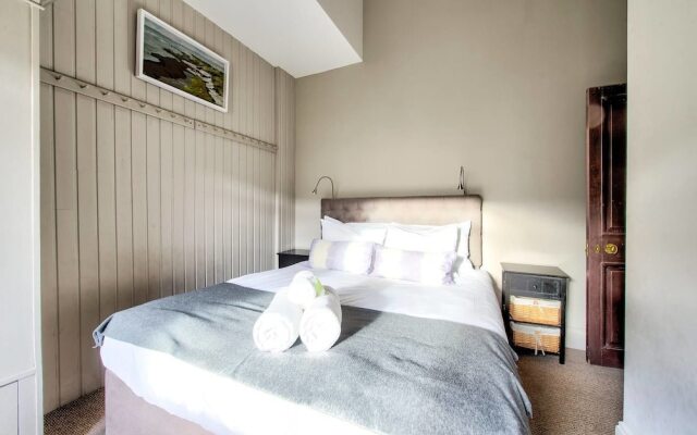 Stylish & Spacious Georgian New Town 3bed Apt