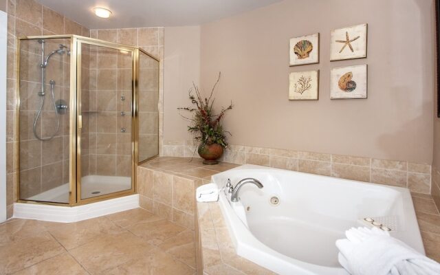 Crc0510 4 Bedroom Condo