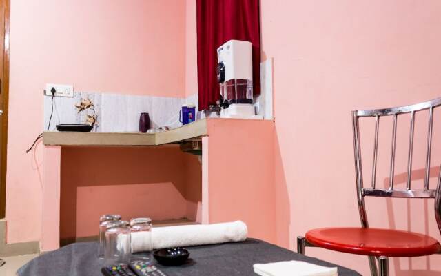 OYO 13846 Home Cozy Studio Naddi