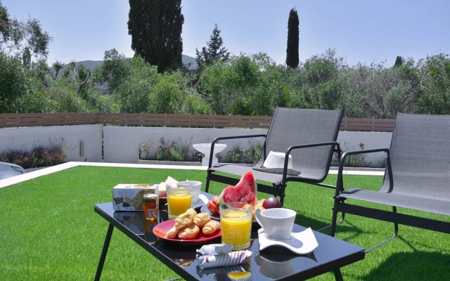Villa Bratou Aqua in Stroggi