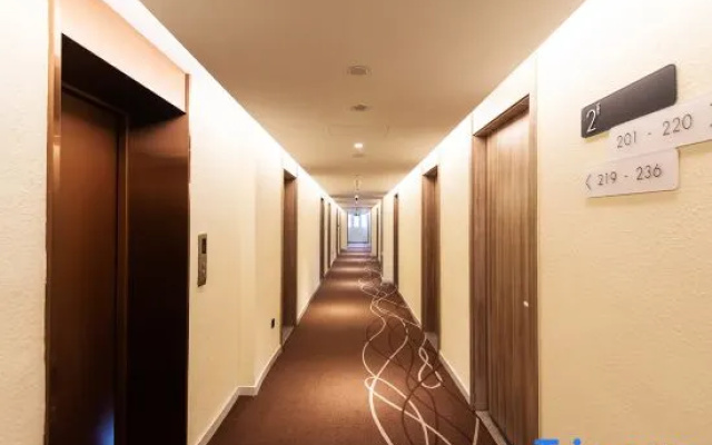 HanTing Hotel (Tianjin Meijiang Convention Center Zhujiang Road)