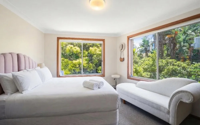 Spacious Family Home With Iconic Views – Guest Rooms – Sydney