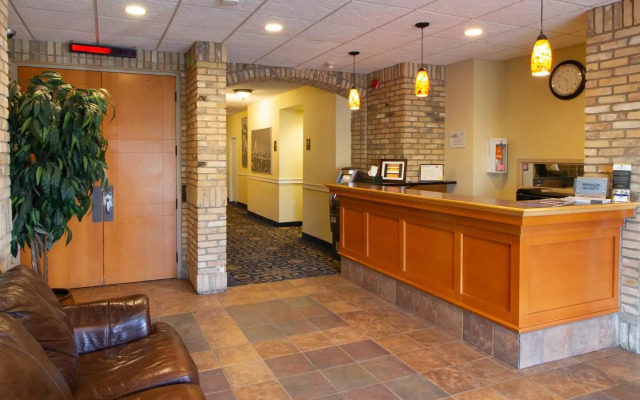 Park West Inn