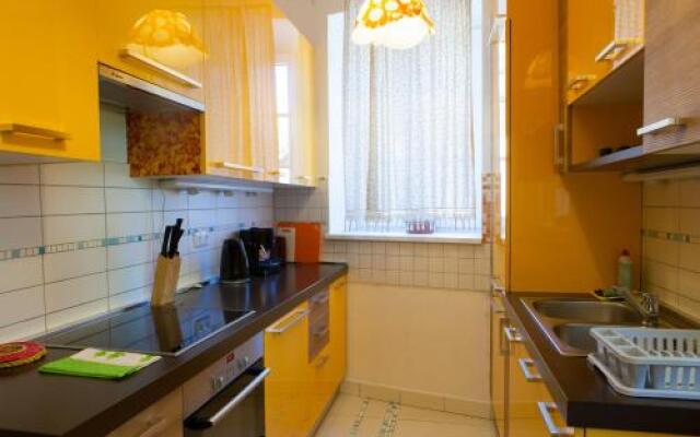 Rimska ulica Apartments Tour As