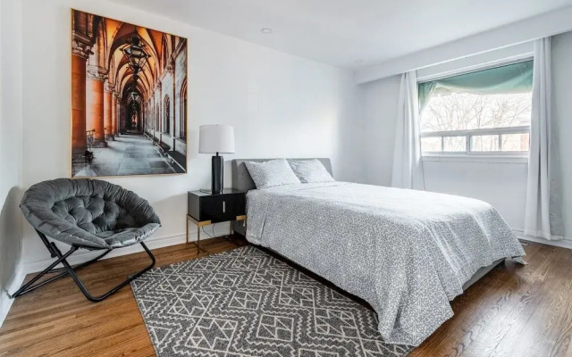 Family & Corporate home in Mississauga
