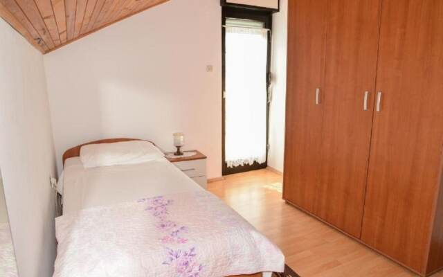 Vinko - 100m From Beach - A1