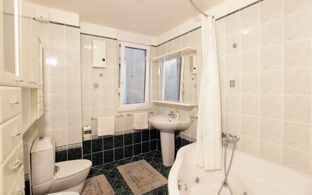 Ambassador Suite