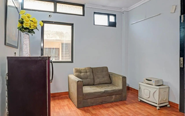 Oyo 92864 Silver Stone