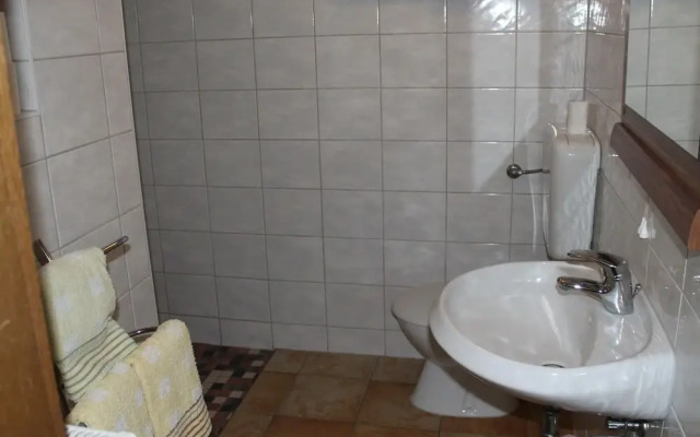 Welcoming Bungalow in Marlow With Terrace