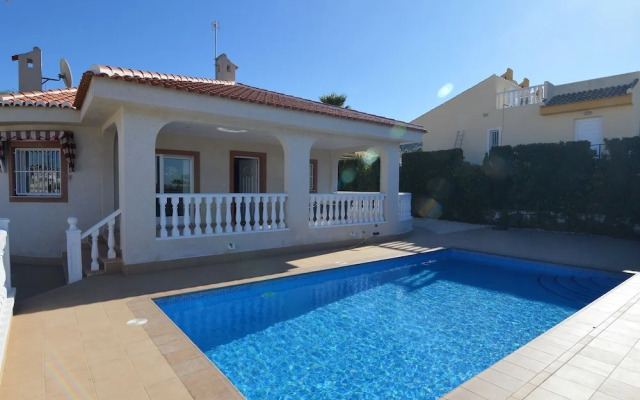Captivating Villa in Rojales With Swimming Pool