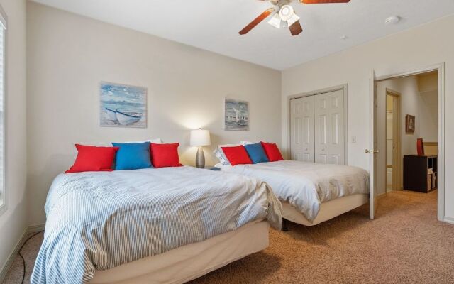 The Gathering Place - Minutes to 61-acre Theme Park