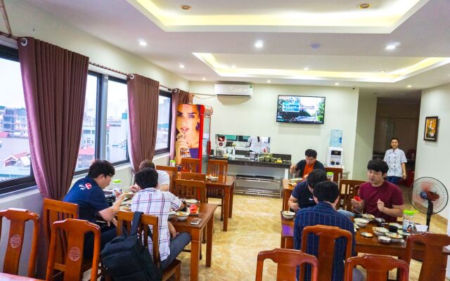 Mai Hotel