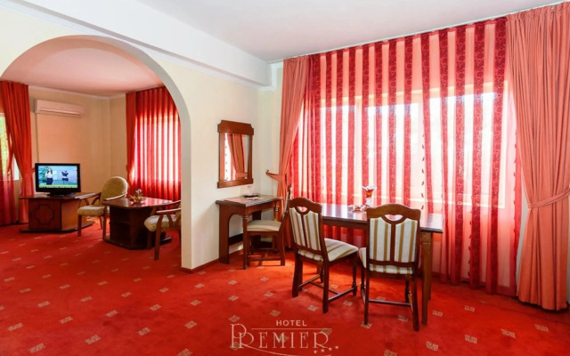Hotel Premier