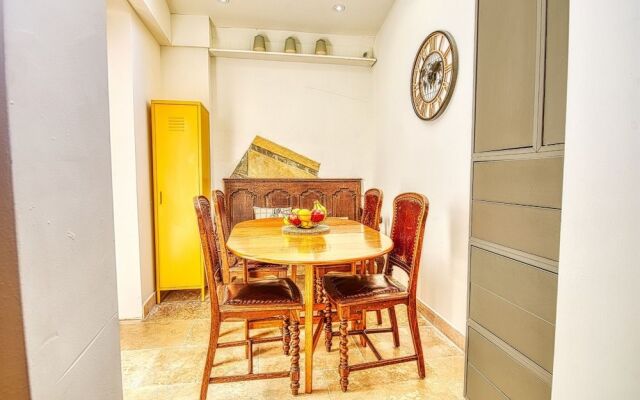 Ghar Homes - Bath Large Family Home