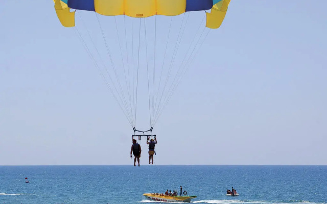 Süral Saray Resort & SPA (+16)