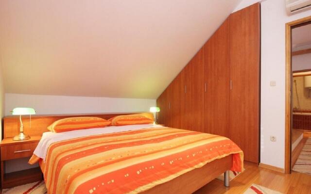 Nevenkos - 20 m From Beach - A2