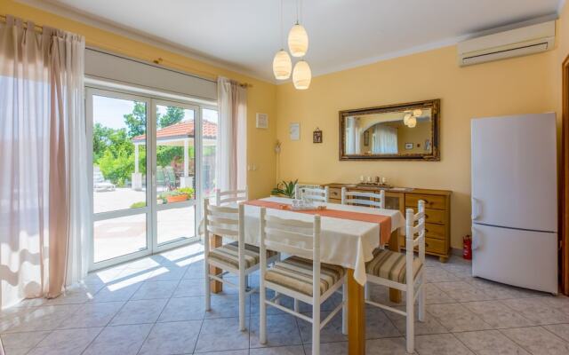 House Villa Grizane