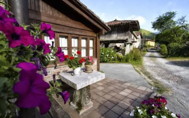 Hotel Rural El Caserón