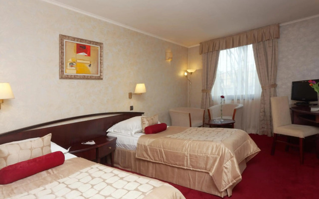 Hotel Capitol