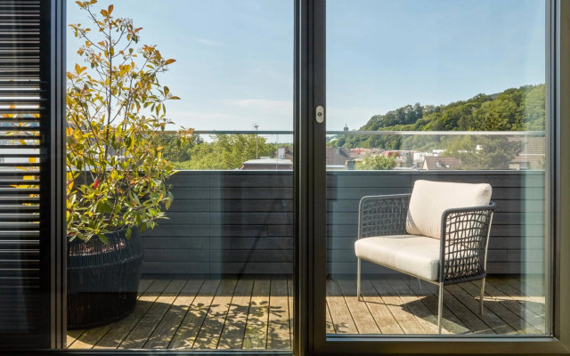 Roomers Baden-Baden, Autograph Collection