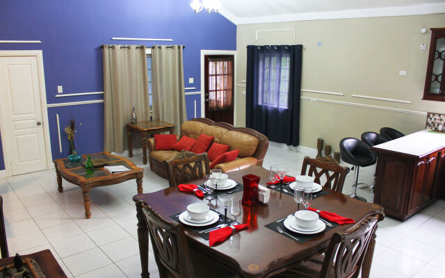 Casa Tianna Guest Apartments