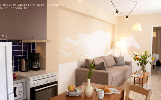 Live in Athens, Psyrri Central Apartments