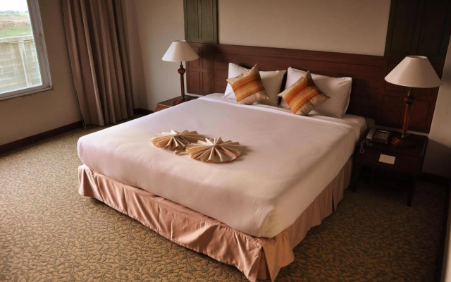 At Ayutthaya Hotel