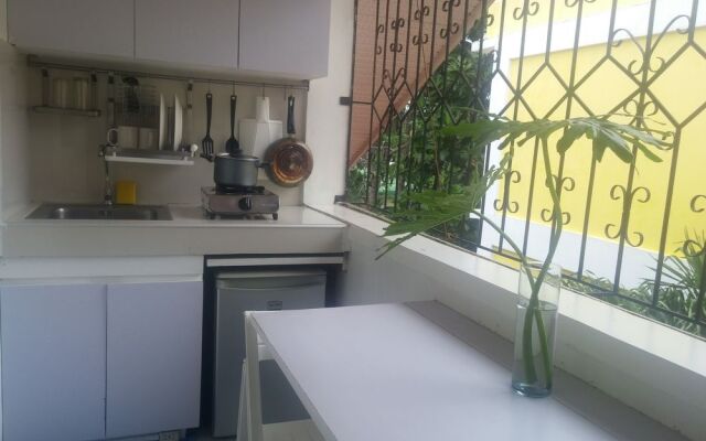 812 Angol Boracay Apartment