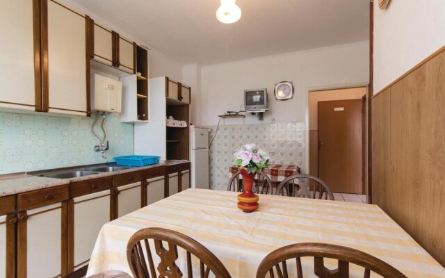 Amazing Apartment in Pula With 2 Bedrooms