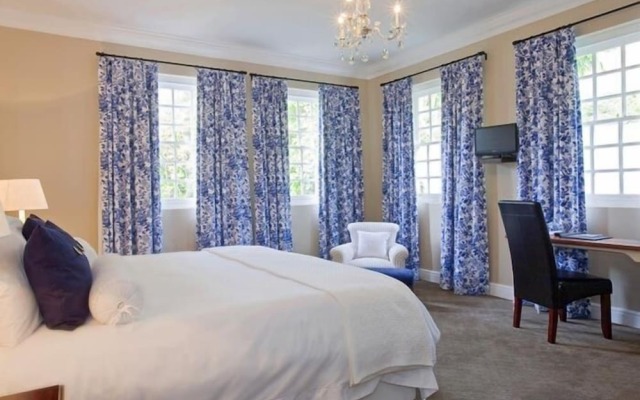 Capeblue Manor House