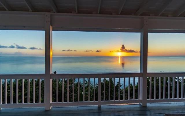 Palm Bluff by Eleuthera Vacation Rentals