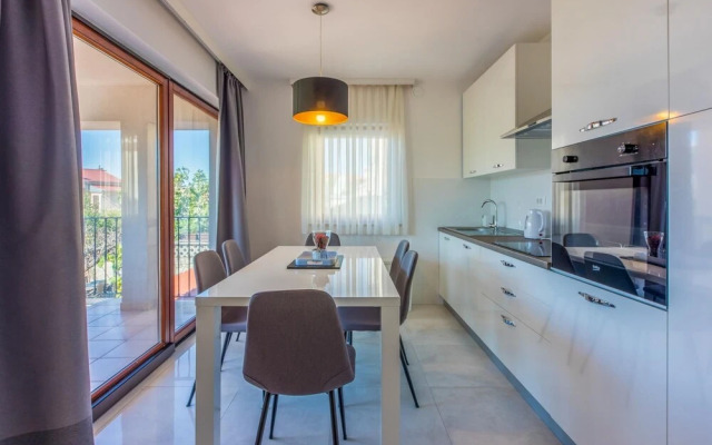 Apartment Damir 4 1 1 pax