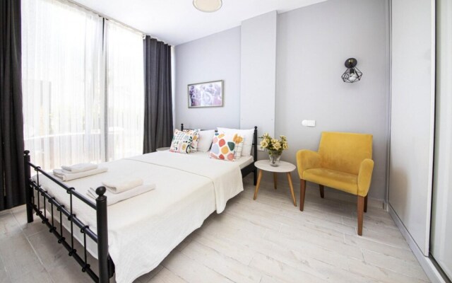 Secluded Villa With Garden in Milas