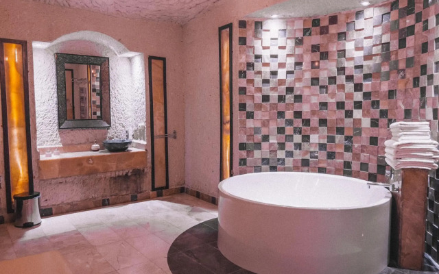 Local Cave House Hotel