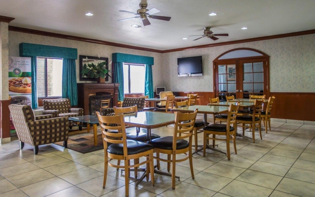 Quality Inn & Suites