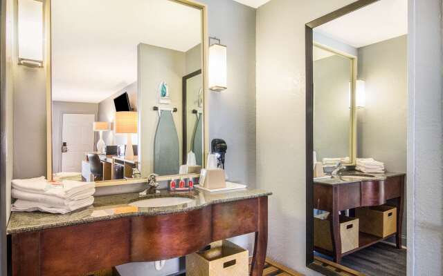 Suburban Studios Brunswick I-95