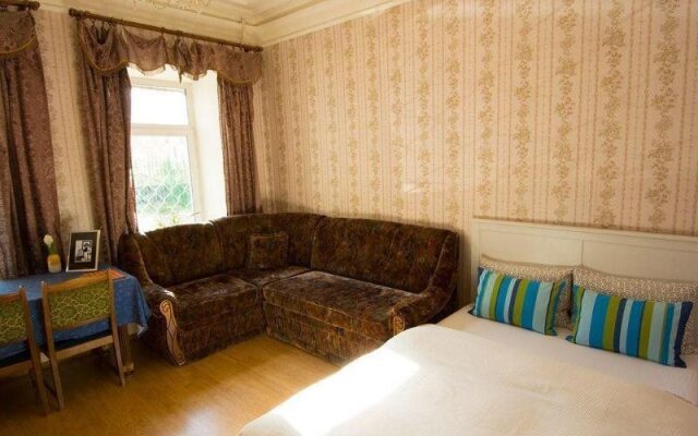 Vanilla Living Quarters