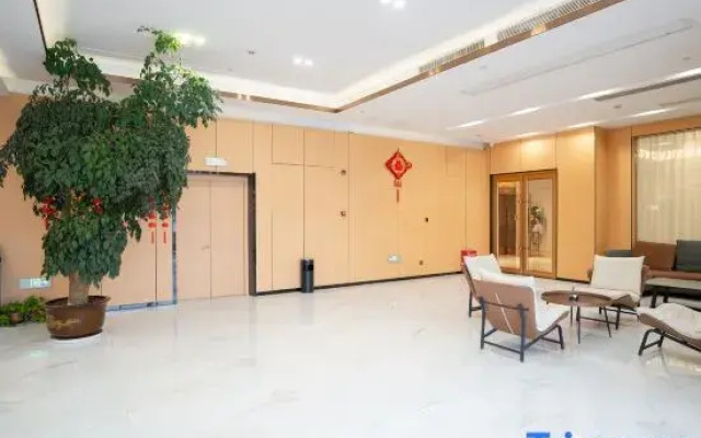 Shangyue Hotel (Huaibei Normal University Binhu Campus)