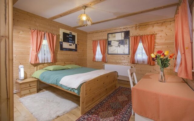 Das Altsteirische BIO-Landhaus - La Maison de Pronegg